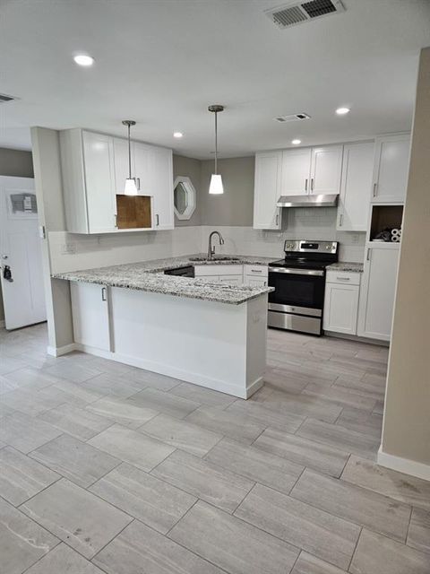 Photo of 2112 Courtney ST #B, Austin, TX 78745 (MLS # 4106172)