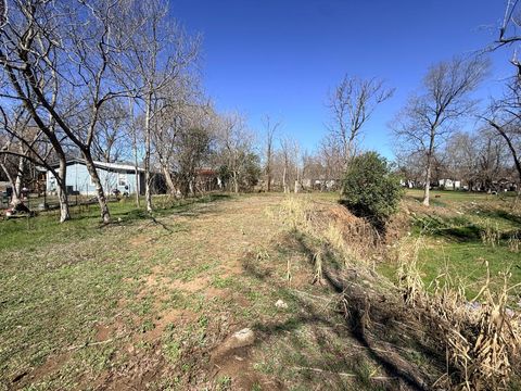 Photo of 1304 Austin ST, Bastrop, TX 78602 (MLS # 1116276)