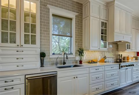 Tiny photo for 27 Autumn Oaks DR, The Hills, TX 78738 (MLS # 9797314)