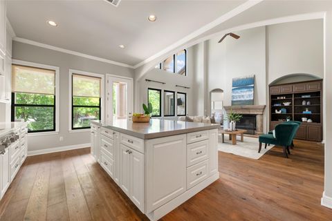Tiny photo for 27 Autumn Oaks DR, The Hills, TX 78738 (MLS # 9797314)