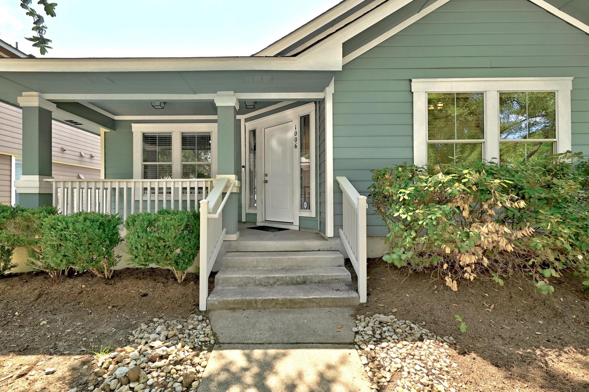 1006 Peyton PL