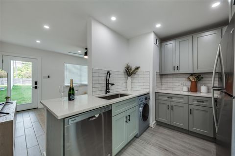 Tiny photo for 1200 E 52nd ST #204, Austin, TX 78723 (MLS # 4918607)