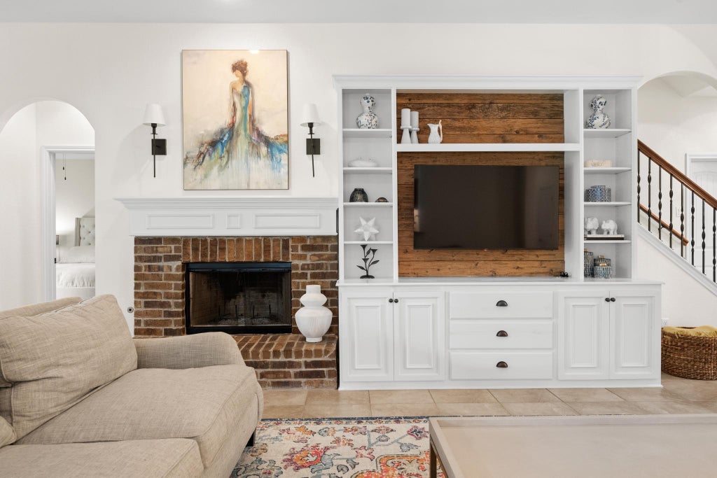 Photo of 5025 Pyrenees PASS, Bee Cave, TX 78738 (MLS # 5908379)