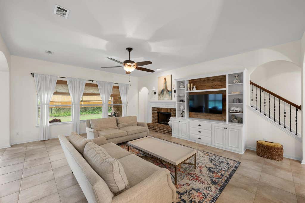 Photo of 5025 Pyrenees PASS, Bee Cave, TX 78738 (MLS # 5908379)
