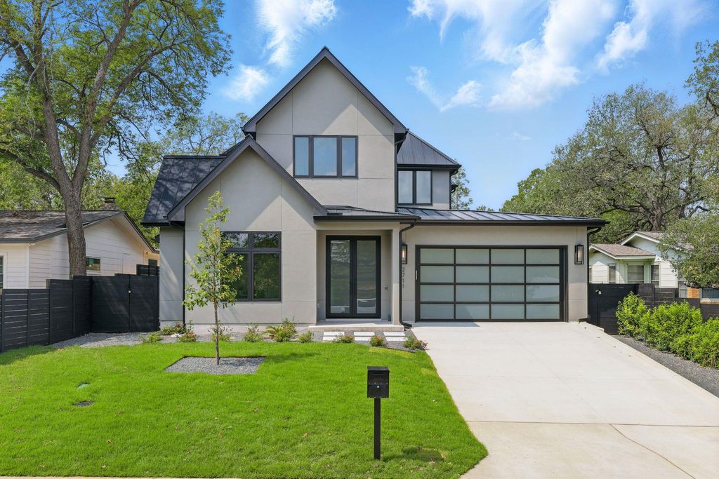 Photo for 2711 Pegram Ave, Austin, TX 78757 (MLS # 3274323)