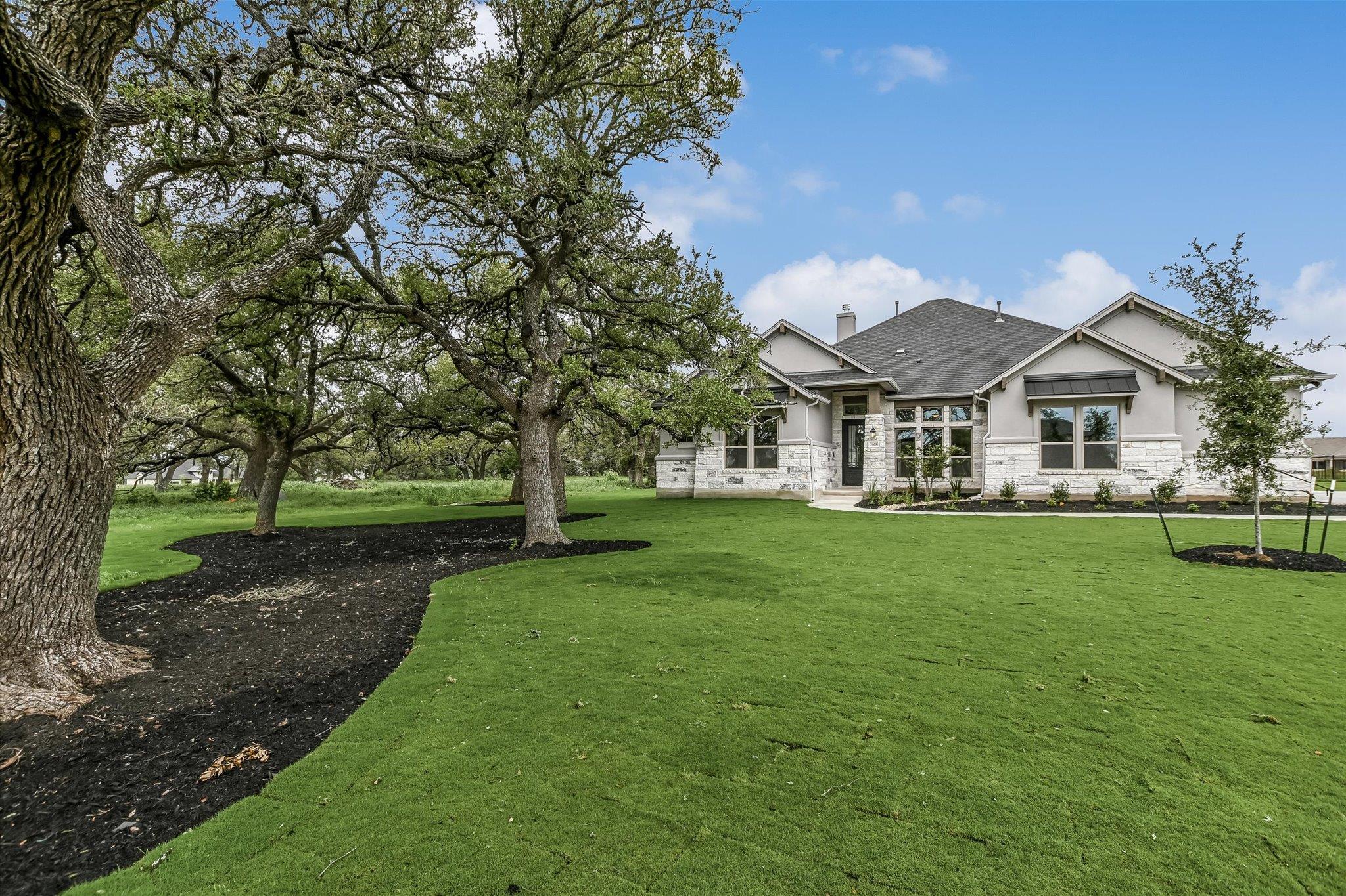3109 Honeywood DR
