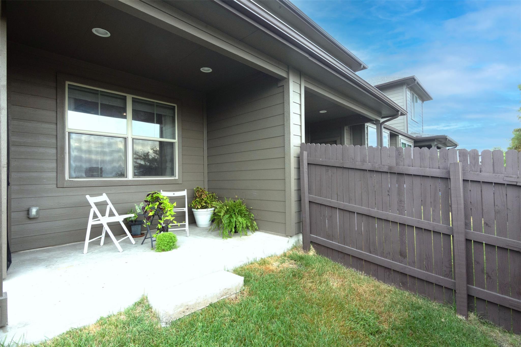 2880 Donnell DR 2203