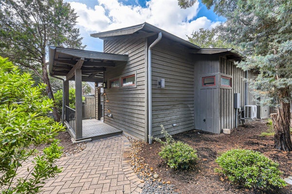 2113 BARBARO WAY # 14, SPICEWOOD, TX 78669 - Image f696151255e2dbcfc3836abf40dfd62f/642412223