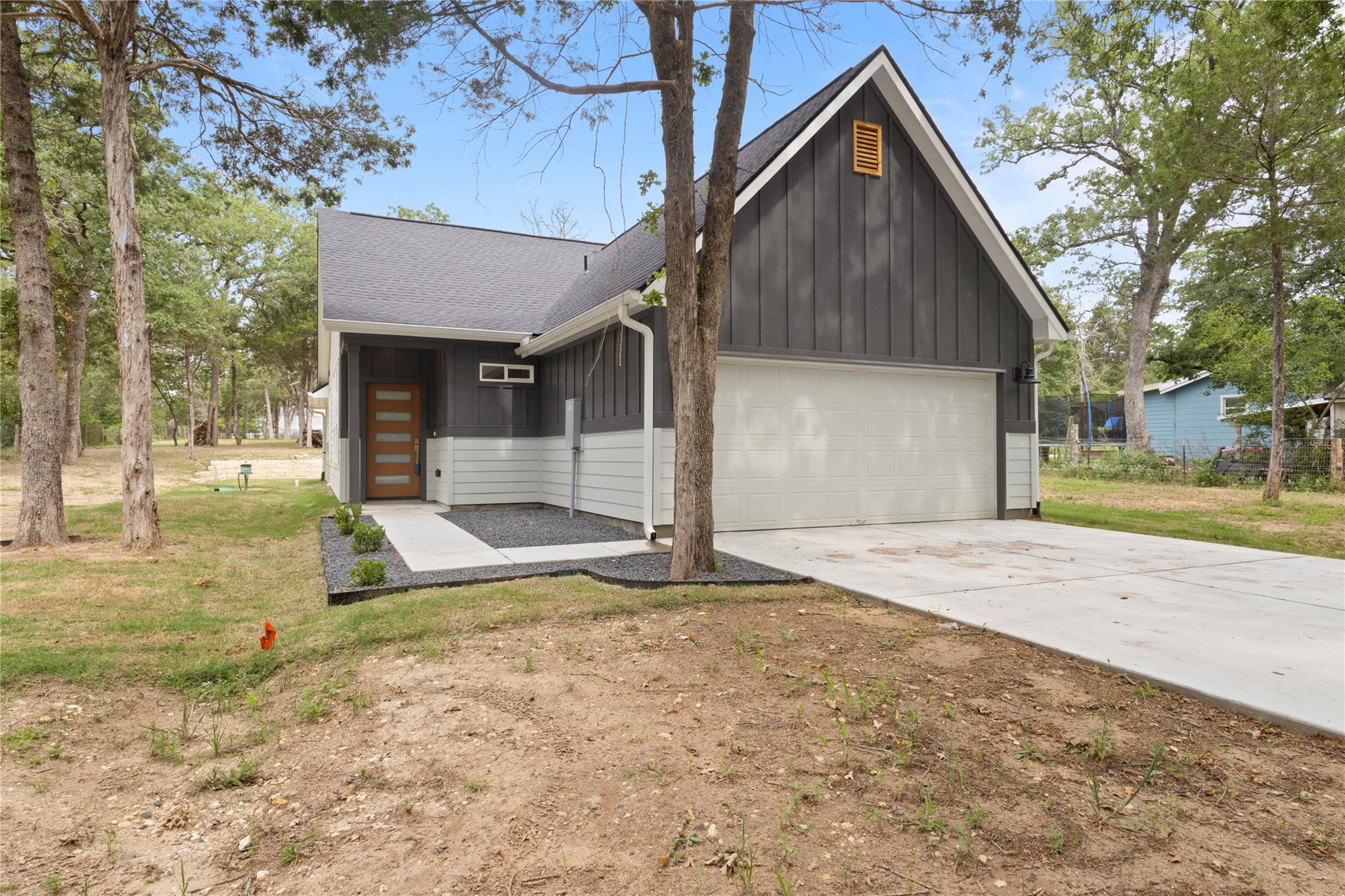 240 Shadow Oak DR
