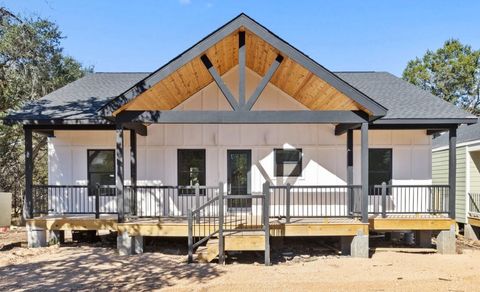 28 Wood Glen DR Wimberley TX 78676