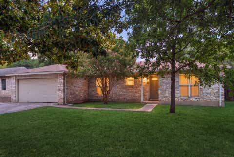 Photo of 6006 Morning Dew DR, Austin, TX 78749 (MLS # 3452065)