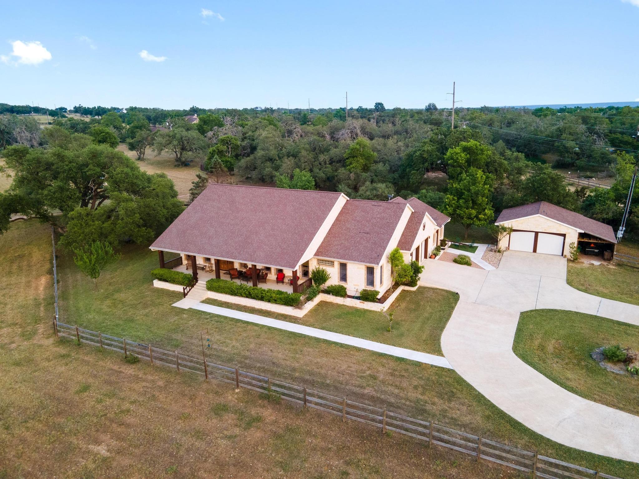611 Post Oak DR