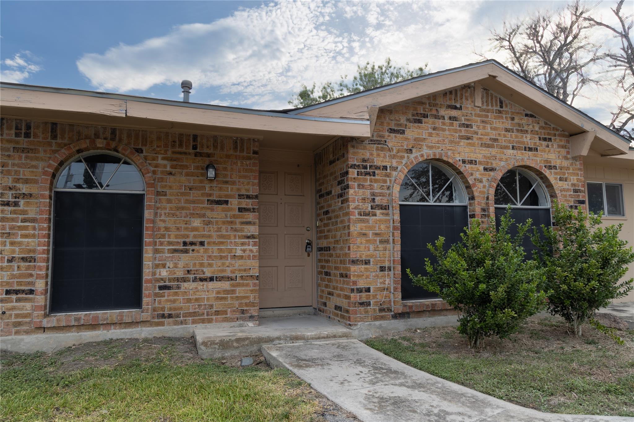 1430 State Highway 46 S