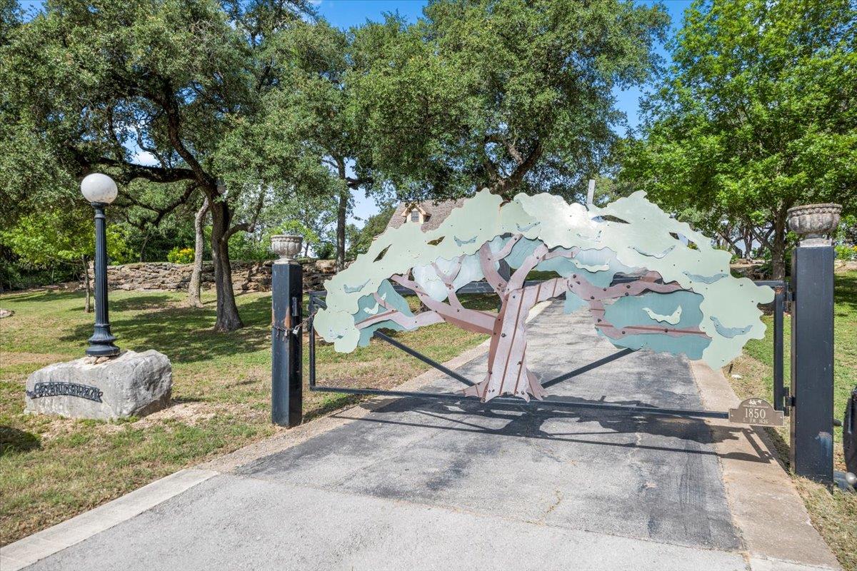 1850 S Fm 1626 Highway