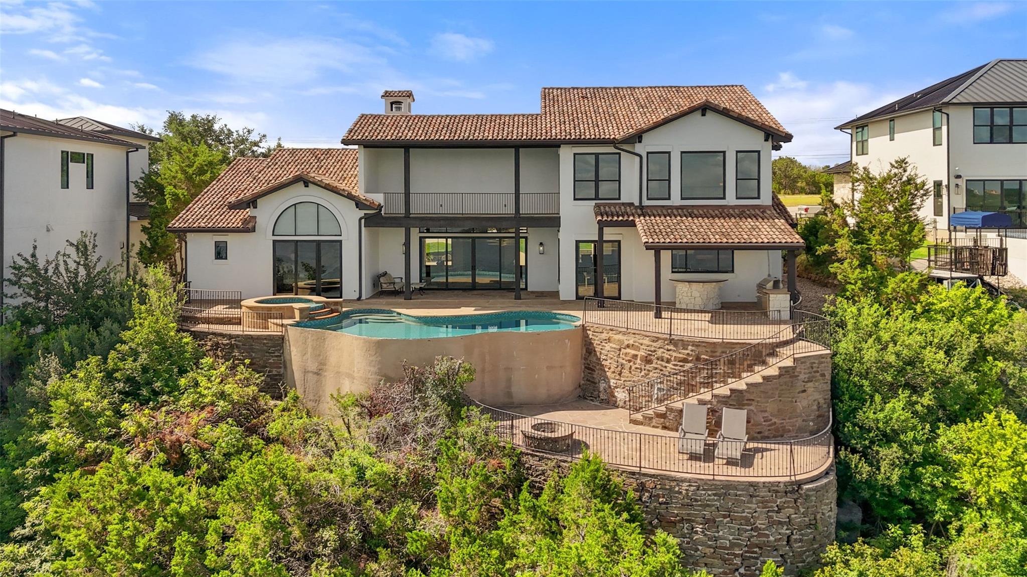 1208 Watercliffe DR