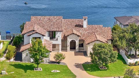 Photo of 1208 Watercliffe DR, Lago Vista, TX 78645 (MLS # 1666560)
