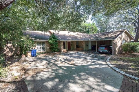 Photo of 9104 Quail Creek DR #B, Austin, TX 78758 (MLS # 1219385)