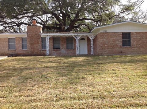 Photo of 11511 Whitewing Ave, Austin, TX 78753 (MLS # 1807726)