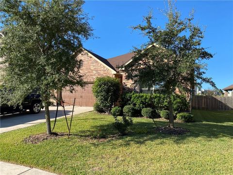 Photo of 14428 Lake Victor DR, Pflugerville, TX 78660 (MLS # 2033267)