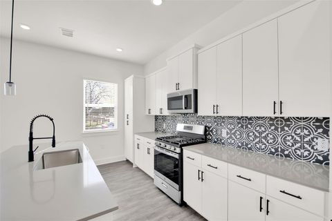 Tiny photo for 1106 Begonia TER #1, Austin, TX 78741 (MLS # 6484850)