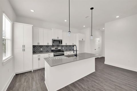 Tiny photo for 1106 Begonia TER #1, Austin, TX 78741 (MLS # 6484850)