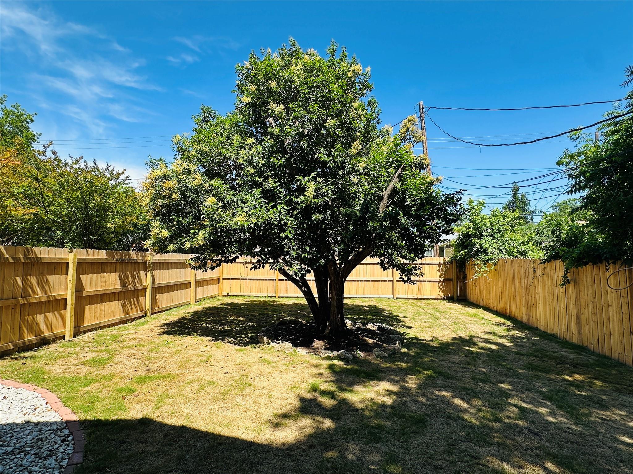 5504 Montview ST A & B