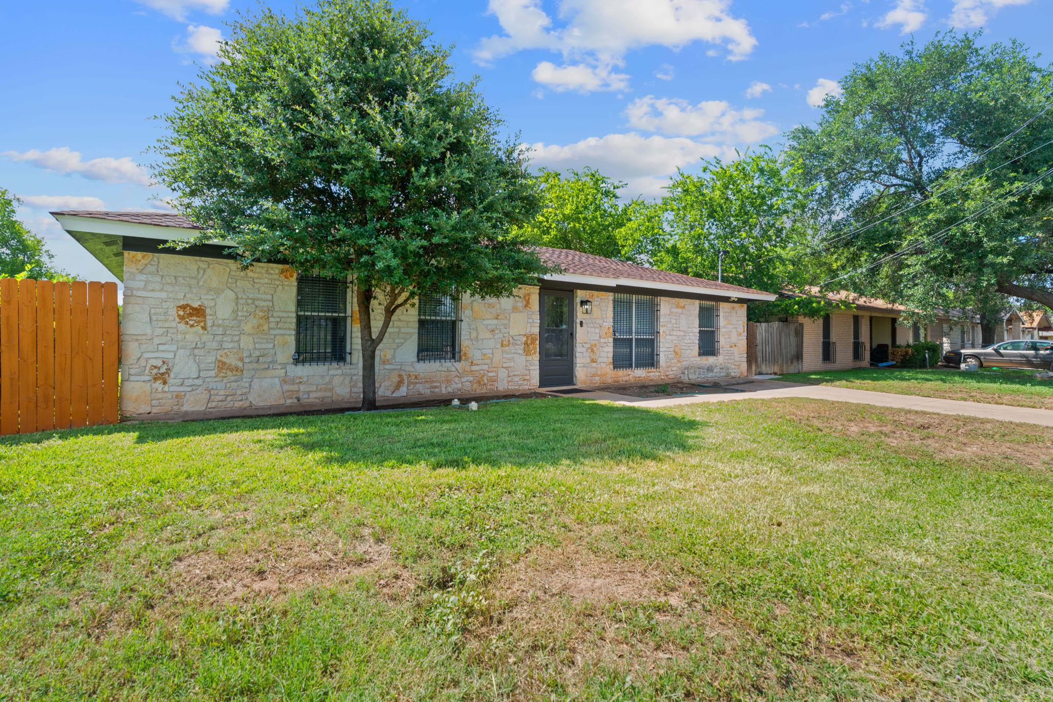 1102 Gardner RD