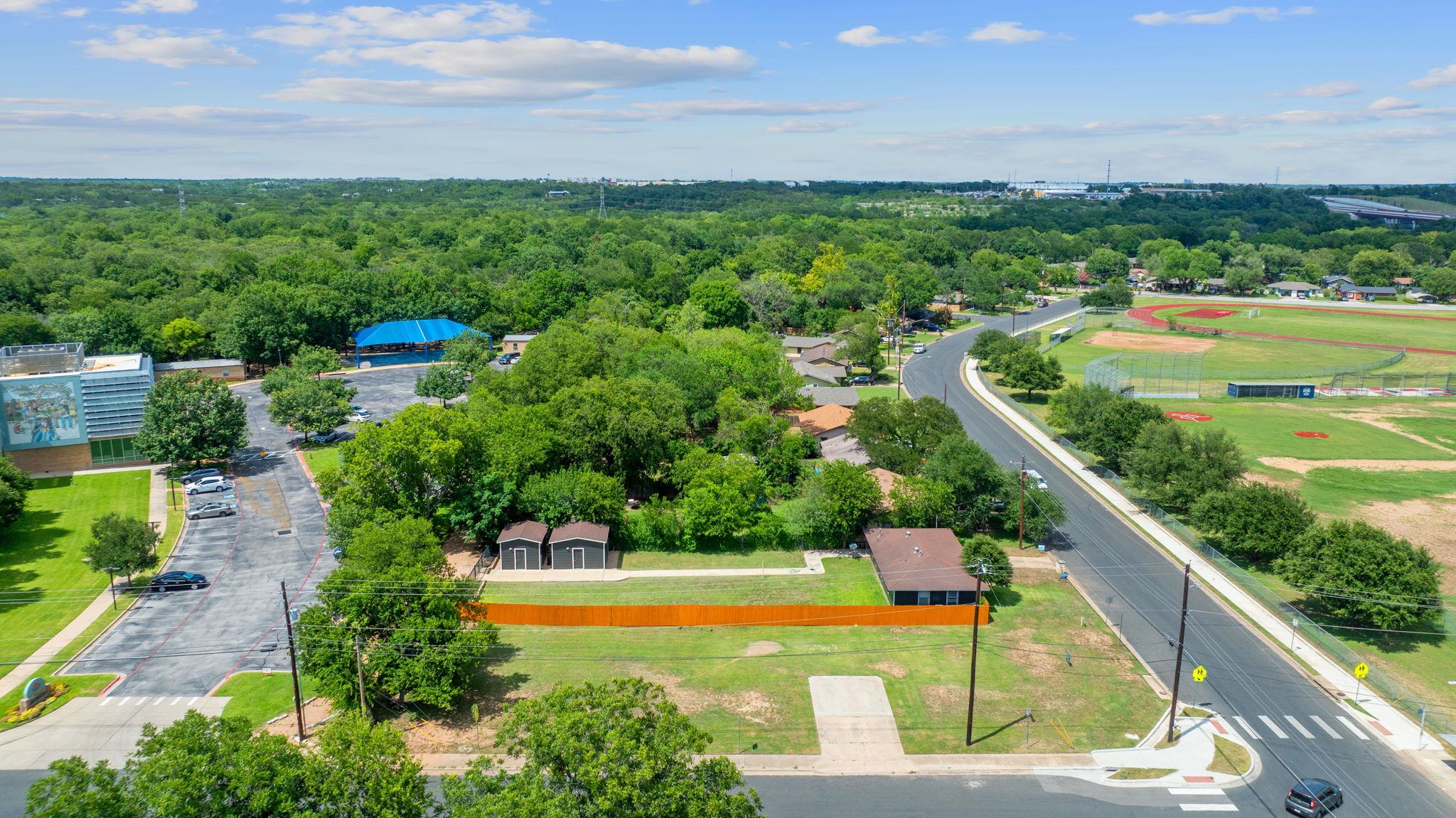 1102 Gardner RD