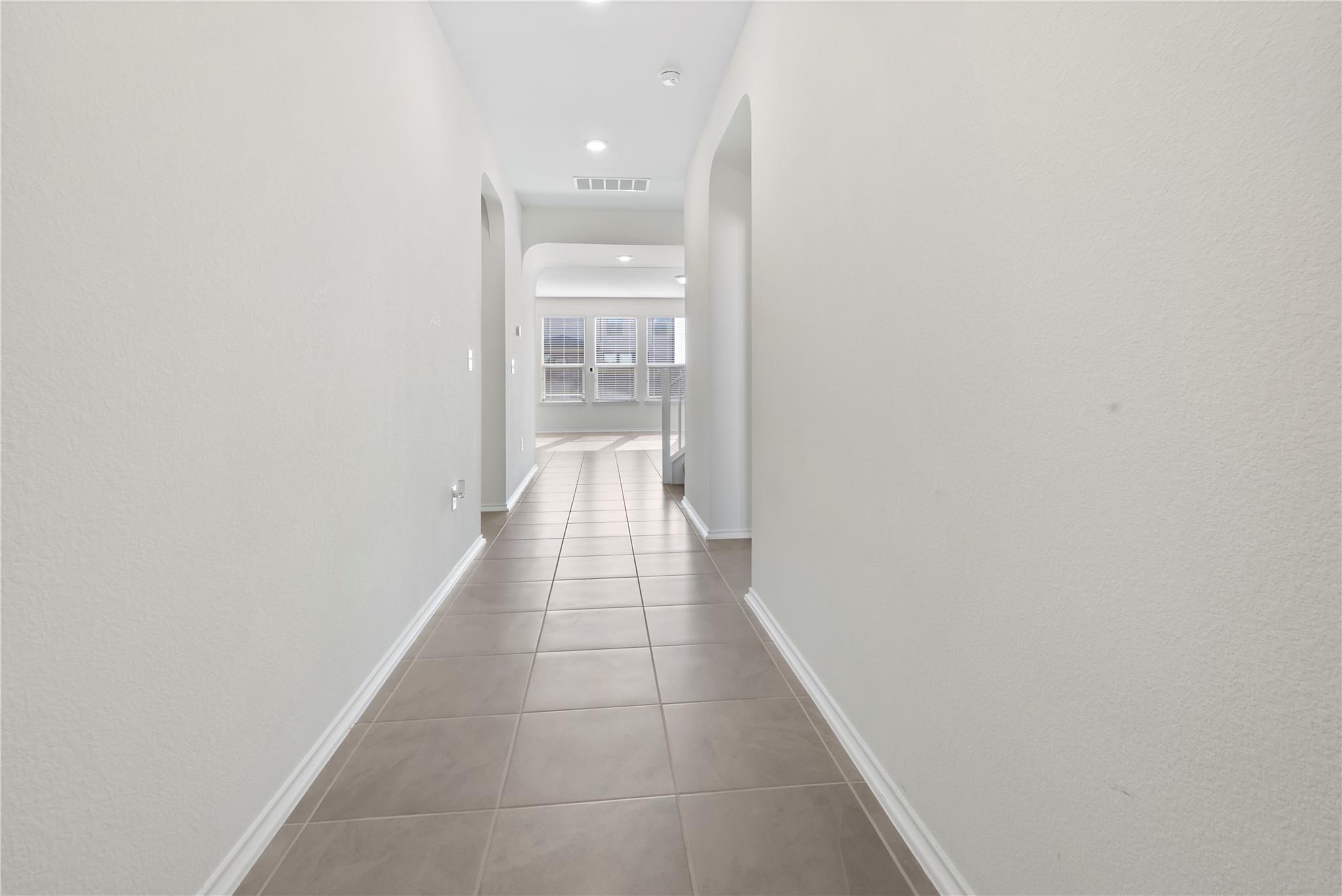 18501 Spotted Eagle LN