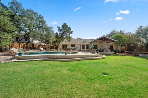 Tiny photo for 112 Los Altos DR, Lakeway, TX 78734 (MLS # 6015493)
