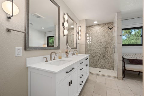 Tiny photo for 112 Los Altos DR, Lakeway, TX 78734 (MLS # 6015493)