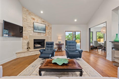 Tiny photo for 112 Los Altos DR, Lakeway, TX 78734 (MLS # 6015493)