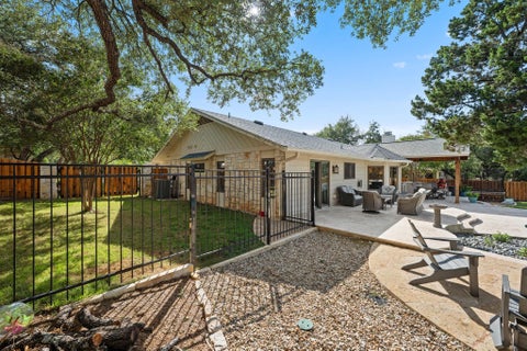 Tiny photo for 112 Los Altos DR, Lakeway, TX 78734 (MLS # 6015493)