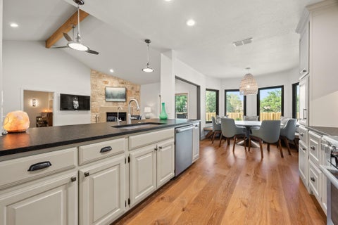 Tiny photo for 112 Los Altos DR, Lakeway, TX 78734 (MLS # 6015493)