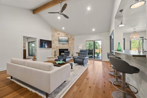 Tiny photo for 112 Los Altos DR, Lakeway, TX 78734 (MLS # 6015493)