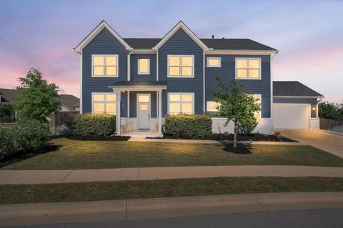 202 Smoke Tree CIR Dripping Springs TX 78620