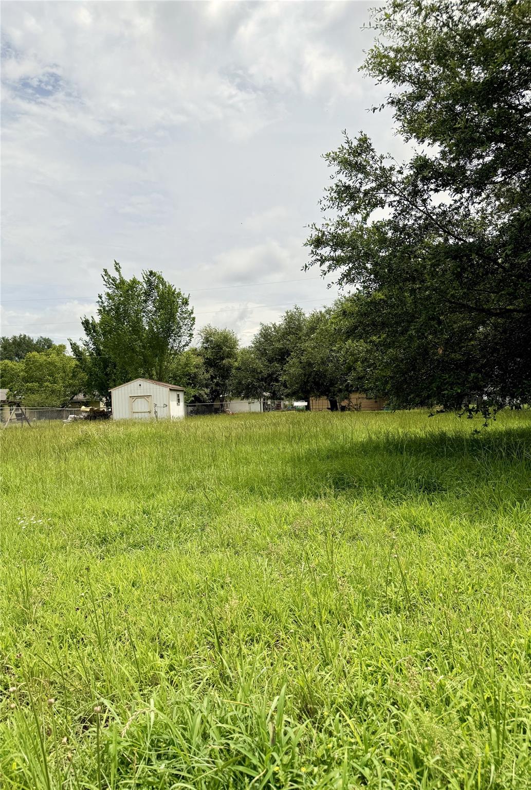 Photo 1 of 1 — 612 Jackson ST, Rockdale, TX 76567