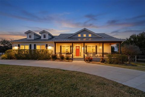 Photo of 219 Skyline RD, Georgetown, TX 78628 (MLS # 4551471)