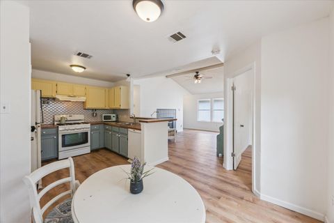 Photo of 12809 Widge DR, Austin, TX 78727 (MLS # 9072752) Photo of 12809 Widge DR, Austin, TX 78727 (MLS # 9072752)