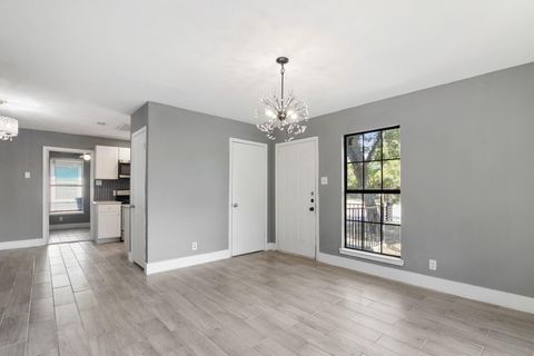 Tiny photo for 2503 Lakehurst DR, Austin, TX 78744 (MLS # 2720978)