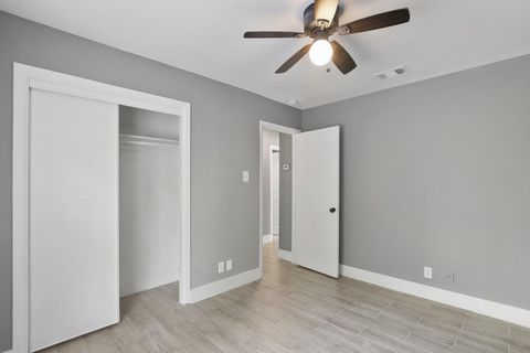 Tiny photo for 2503 Lakehurst DR, Austin, TX 78744 (MLS # 2720978)