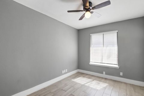 Tiny photo for 2503 Lakehurst DR, Austin, TX 78744 (MLS # 2720978)
