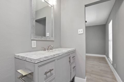 Tiny photo for 2503 Lakehurst DR, Austin, TX 78744 (MLS # 2720978)