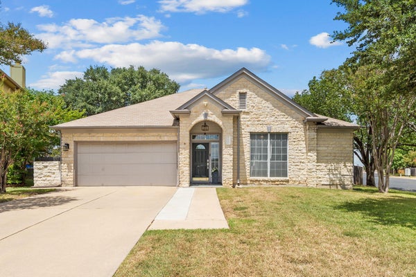 1600 VIKI LYNN CT, PFLUGERVILLE, TX 78660 - Image f7c33736d73c43cf3c9e4f221e71c28d/3396874493