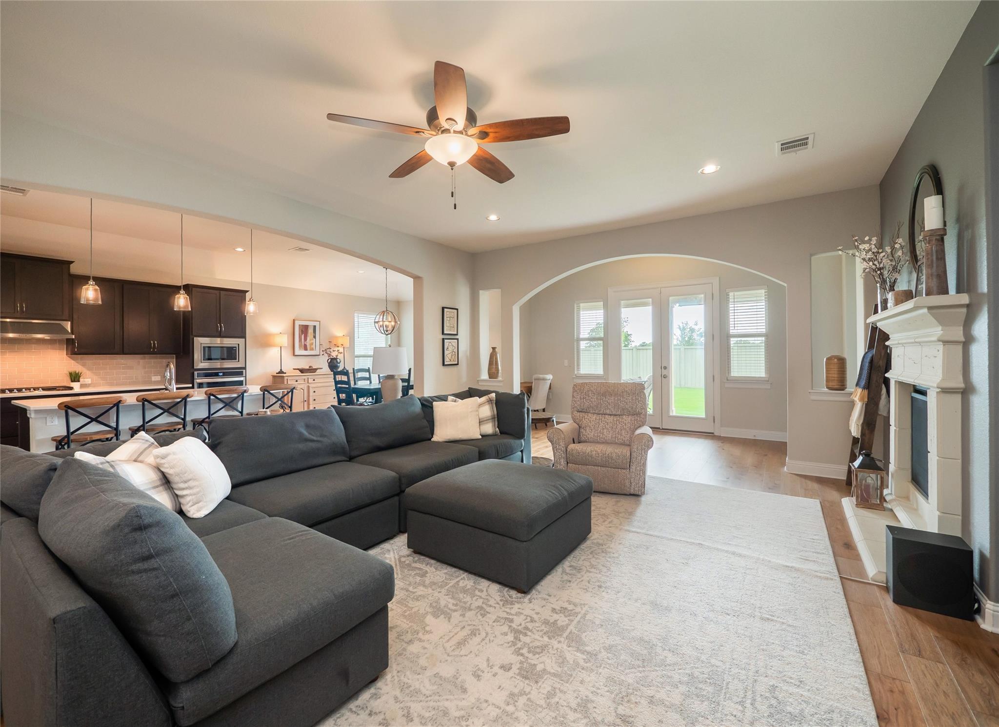 105 Strata DR