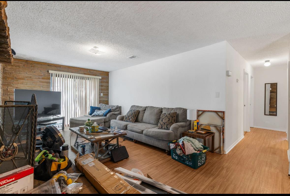 950 County Road 481
