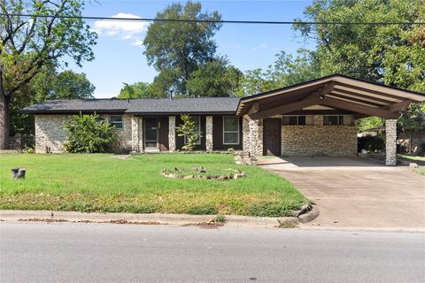 Photo of 1105 E Applegate DR, Austin, TX 78753 (MLS # 7134883)