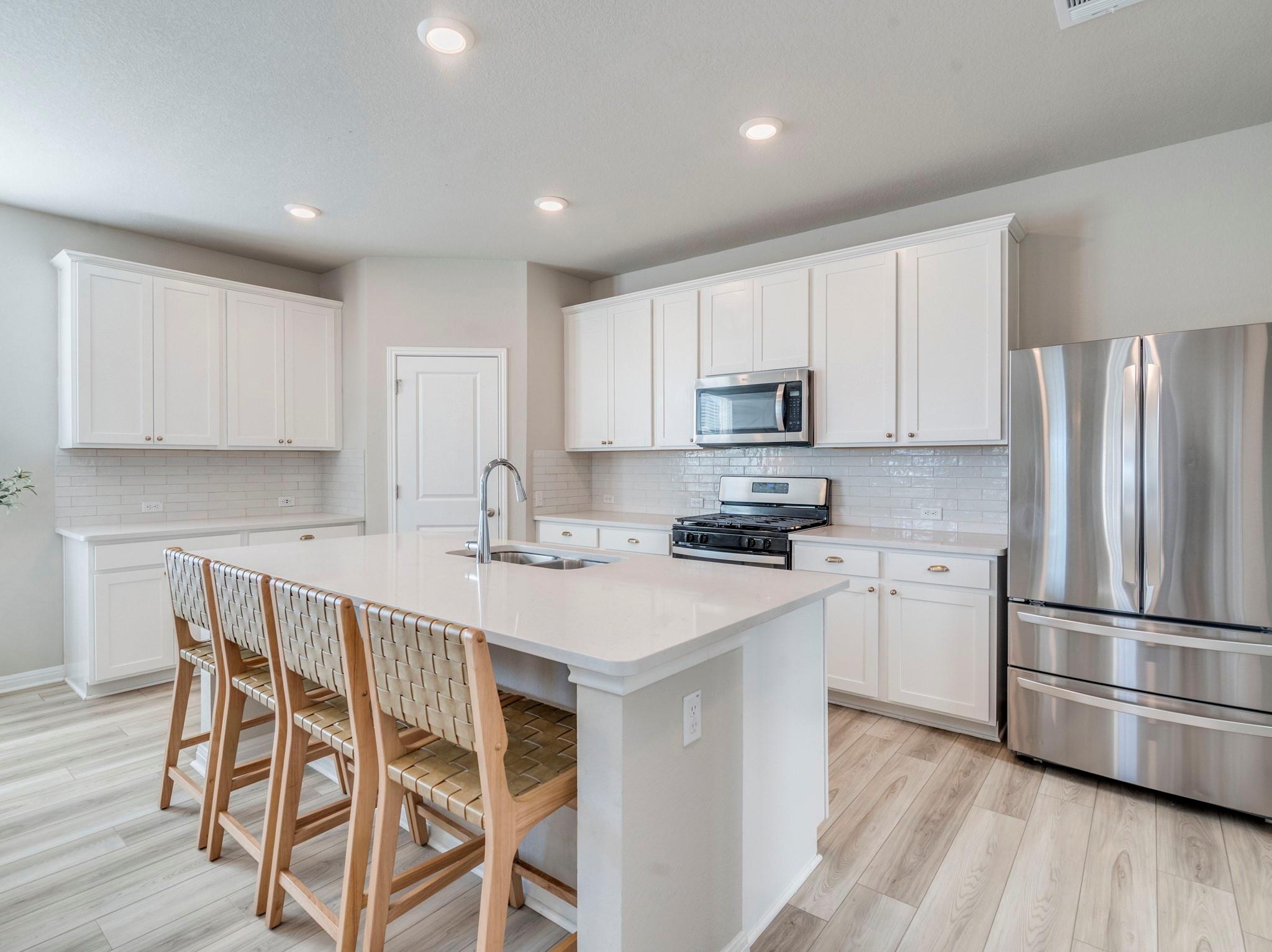 218 Glass Mountains WAY