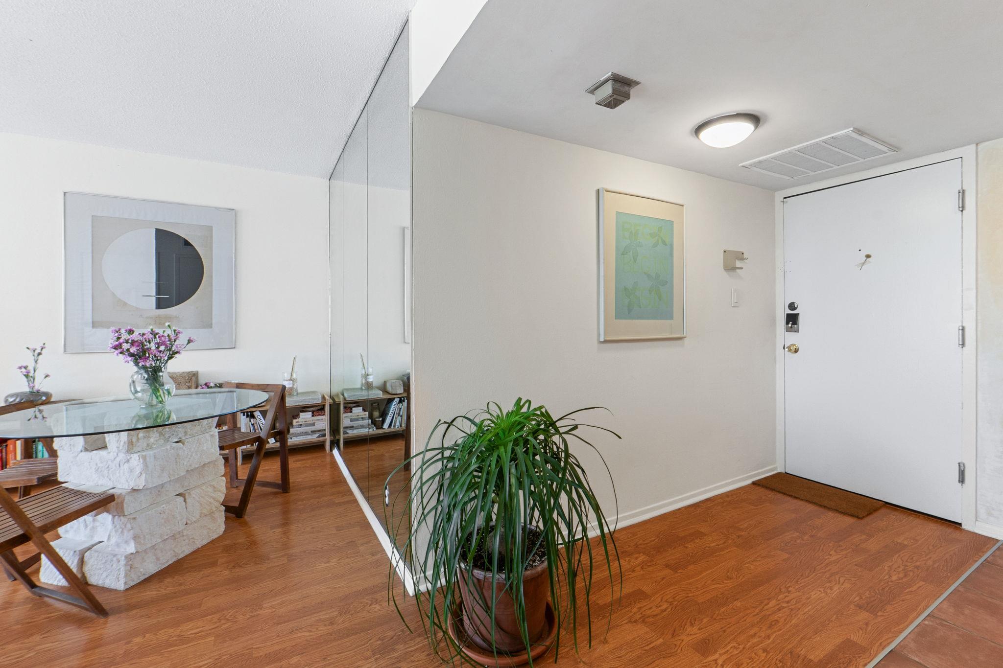 1800 Lavaca ST 413
