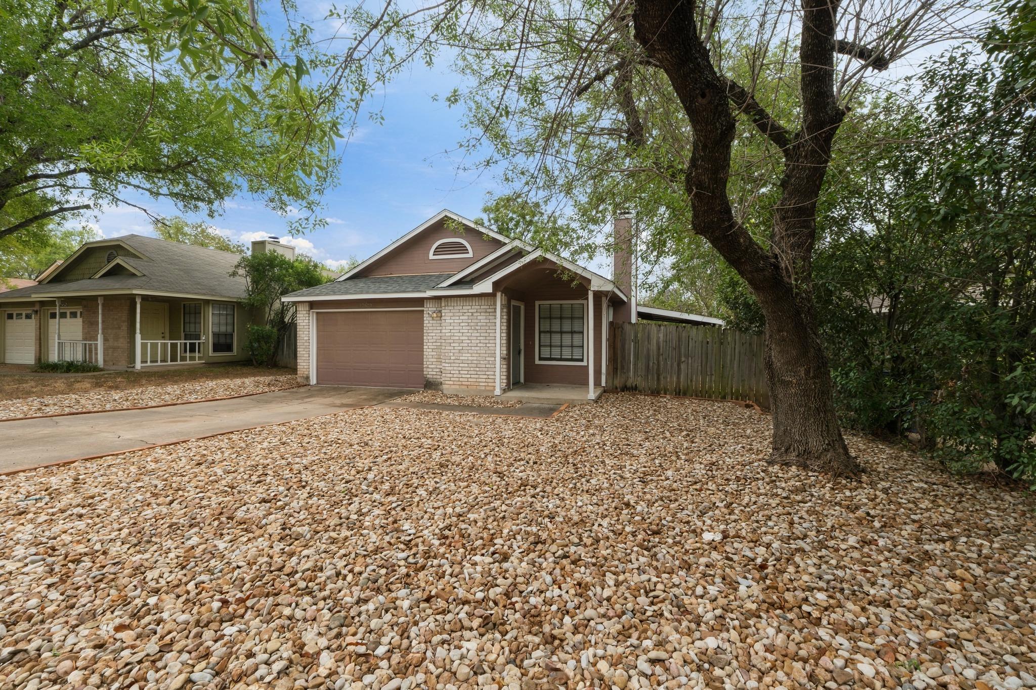 12323 Emery Oaks RD